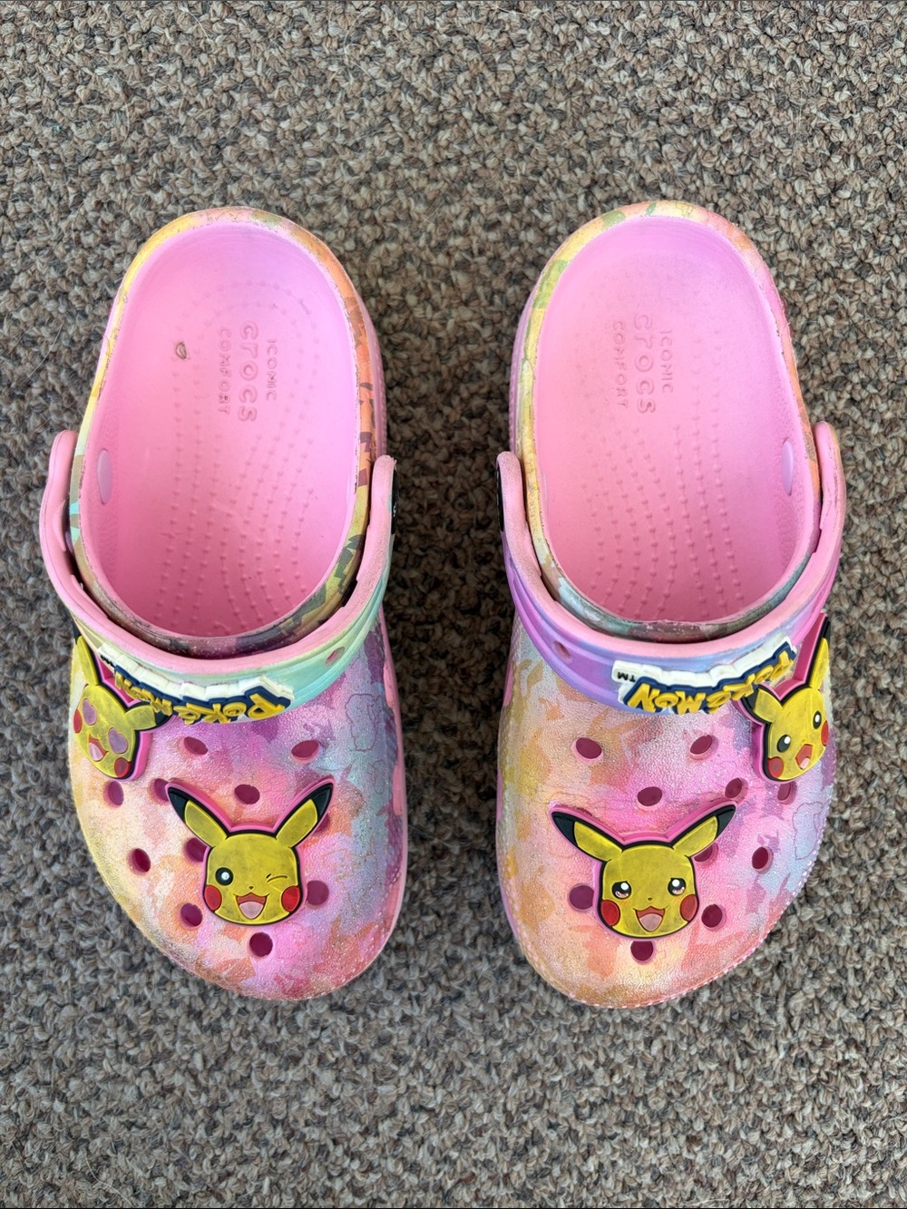 CROCS Kids Pink Yellow Pokémon Pikachu Clogs - Picture 6 of 12